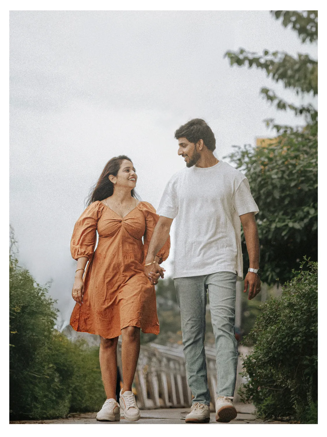 PRE WEDDING image